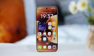 存储成本飙升冲击全球手机市场：明年均价上涨6.9%！所有厂商出货量下跌